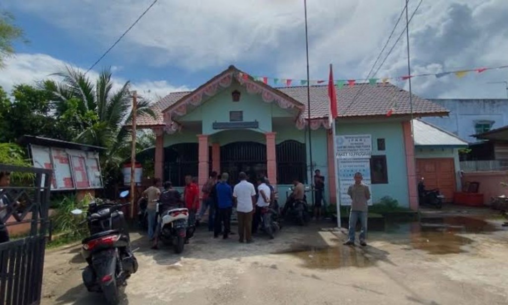 tampak dari depan kantor geuchik nya